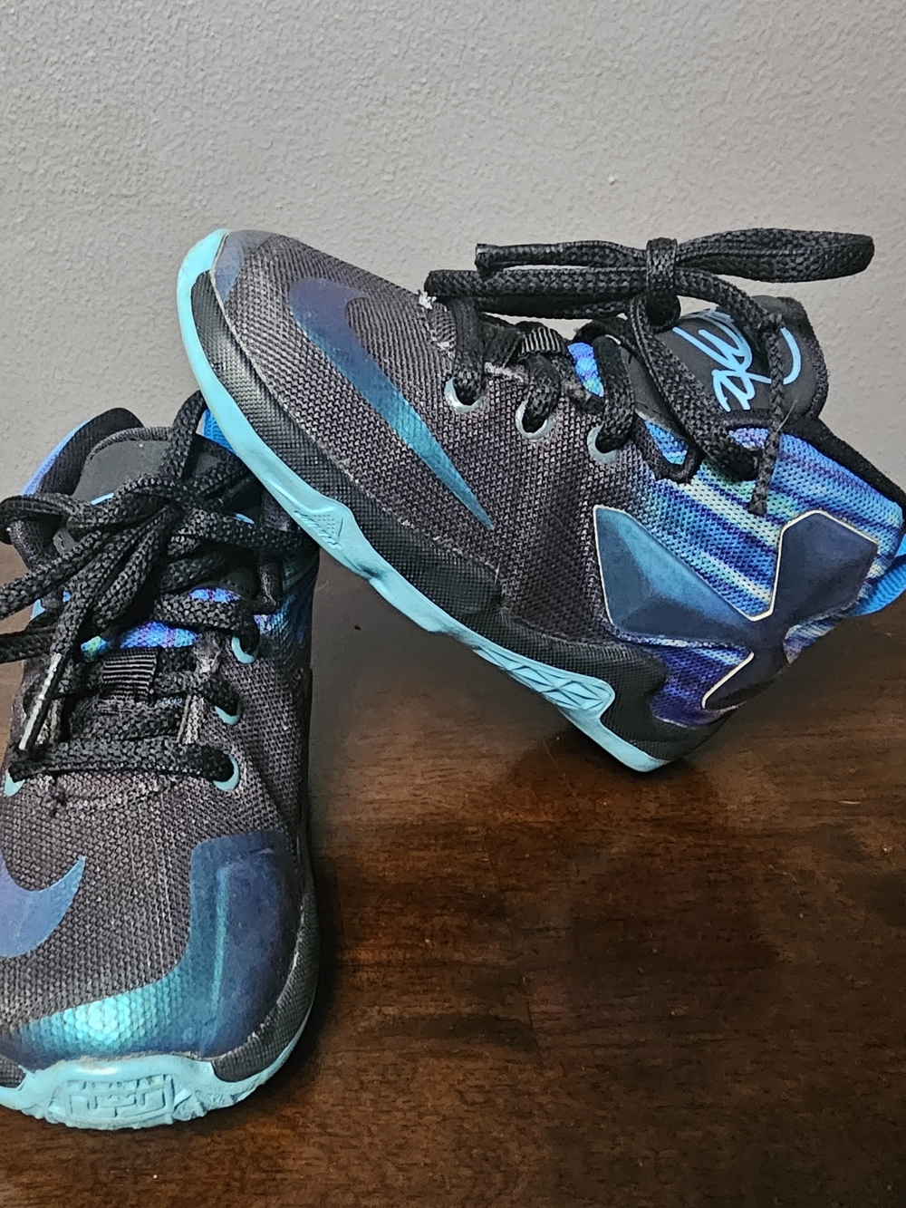 Nike Kids Black and Teal Athletic Sneakers